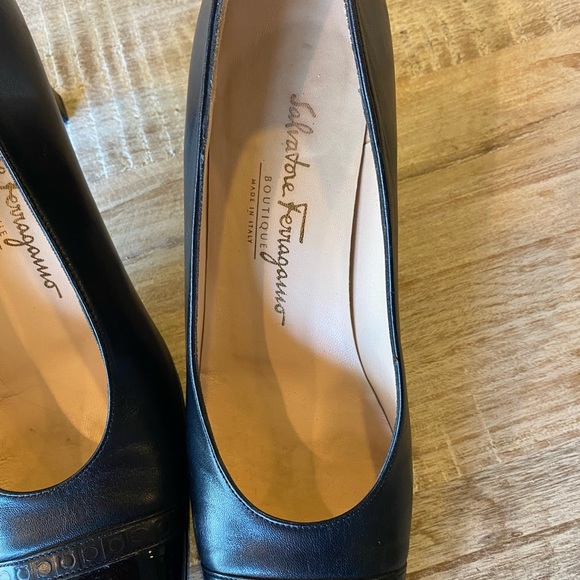 Brown Classic Salvatore Ferragamo size 10 3A - Picture 6 of 6